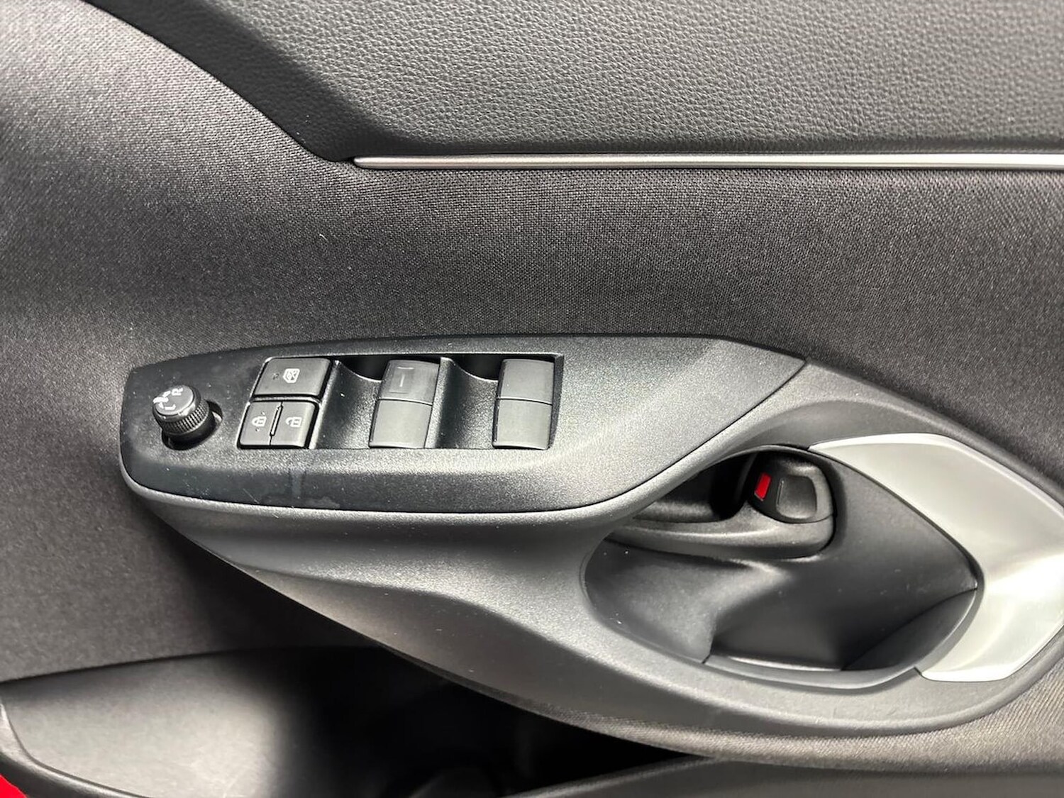Used Toyota Yaris Cross 2023 for sale - 76142889: Photo 21
