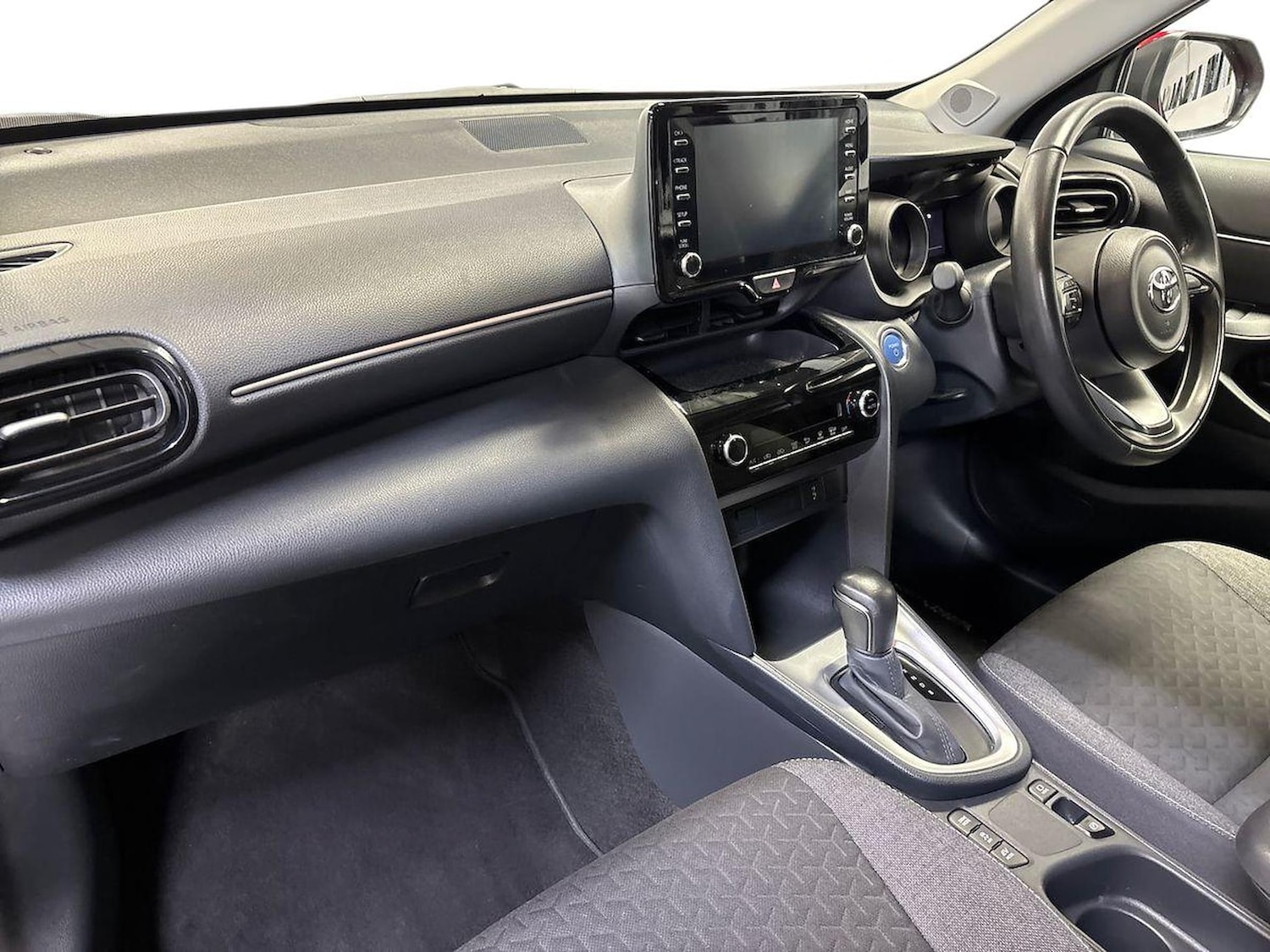 Used Toyota Yaris Cross 2023 for sale - 76142889: Photo 7