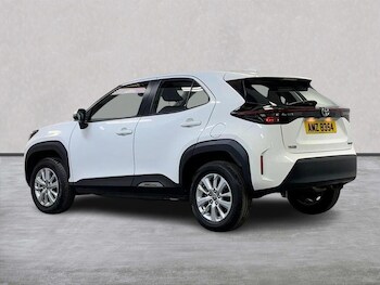 Used Toyota Yaris Cross 2023 for sale - 75490201: Photo