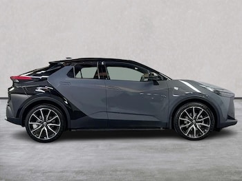 Used Toyota C-HR 2026 for sale - 78681689: Photo