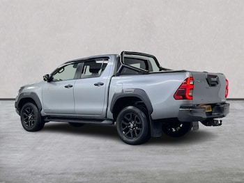 Used Toyota Hilux 2025 for sale - 77487709: Photo