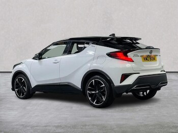 Used Toyota C-HR 2023 for sale - 78305464: Photo