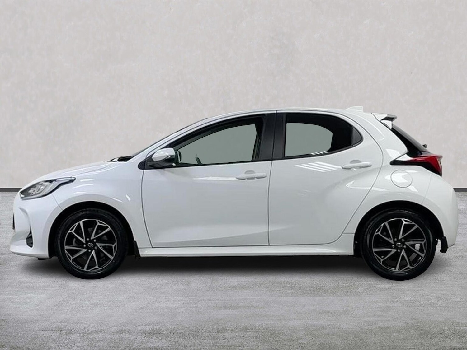 Used Toyota Yaris 2023 for sale - 77715375: Photo 19