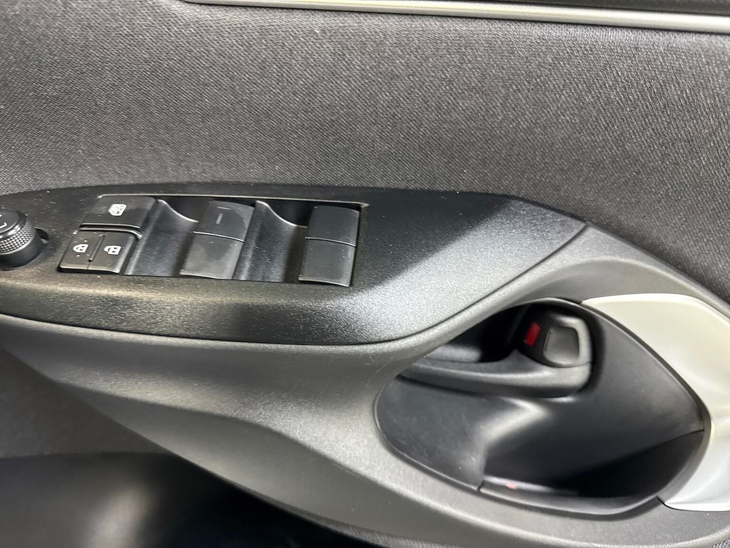 Used Toyota Yaris 2023 for sale - 77715375: Photo 21