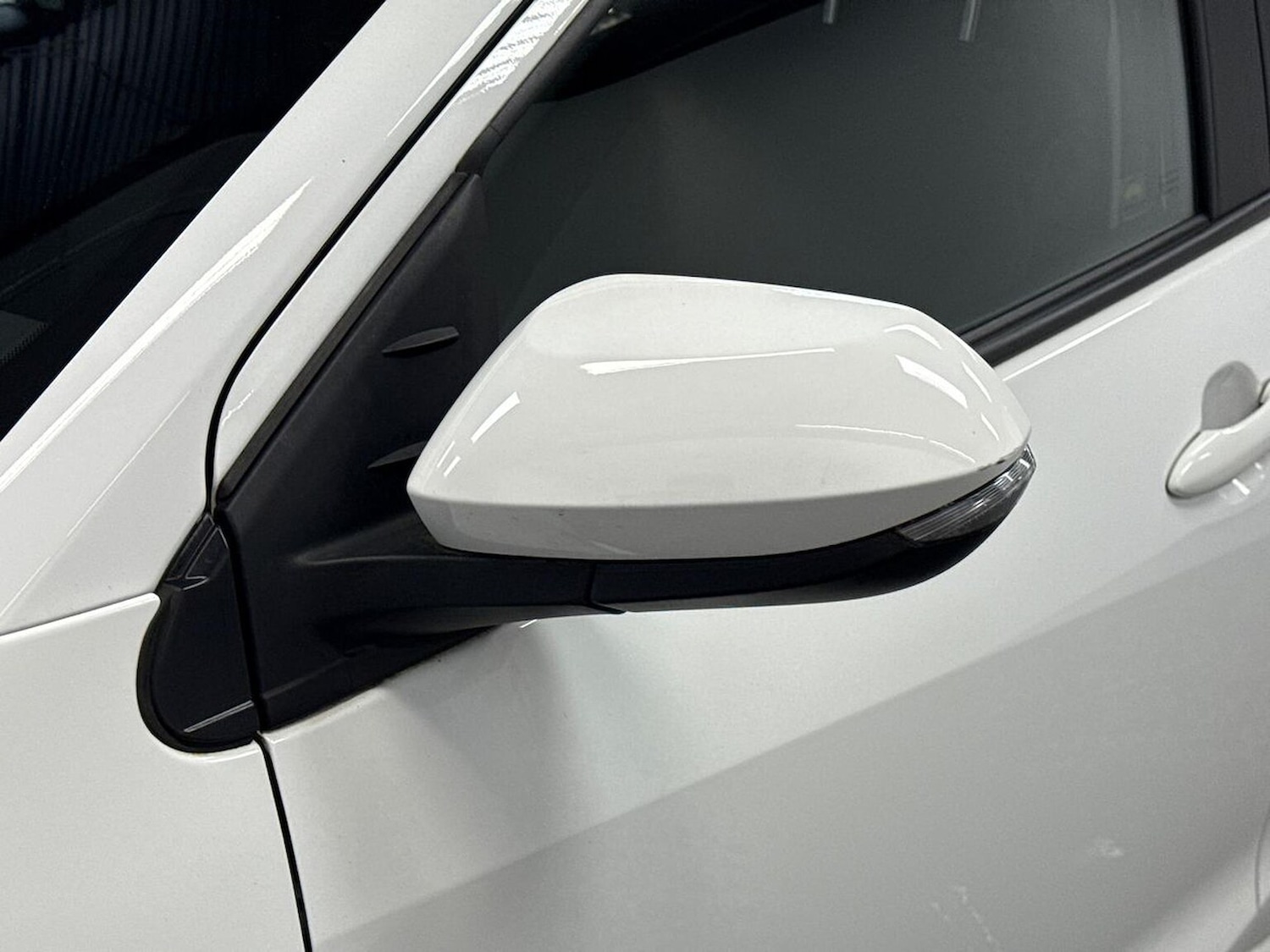 Used Toyota Yaris 2023 for sale - 77715375: Photo 30