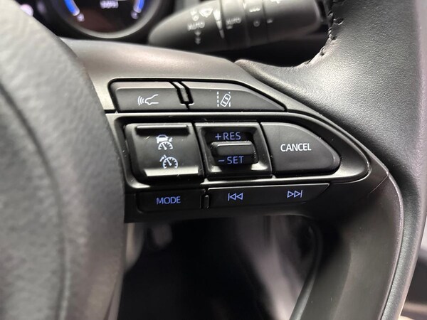 Used Toyota Yaris Cross 2023 for sale - 75701185: Photo 24