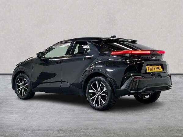 Used Toyota C-HR 2025 for sale - 76320694: Photo 2