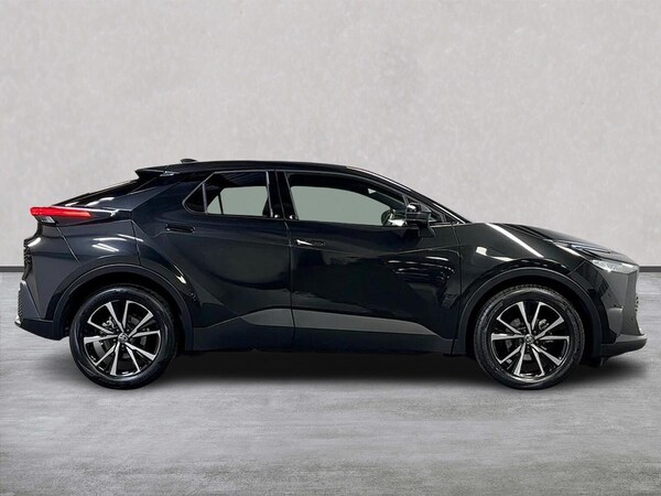 Used Toyota C-HR 2025 for sale - 76320694: Photo 3