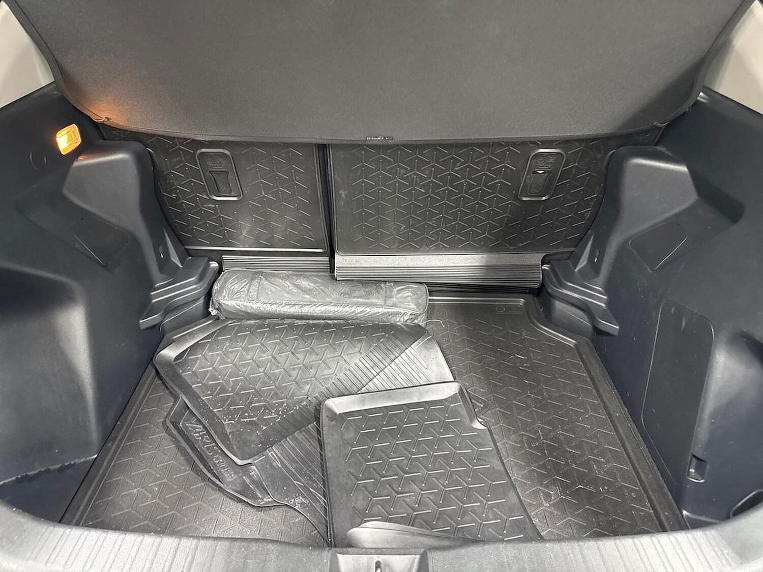 Used Toyota Yaris Cross 2024 for sale - 78194232: Photo 17