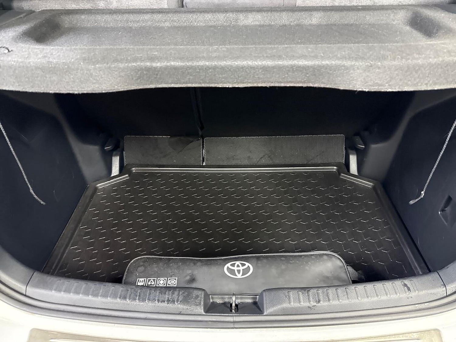 Used Toyota Yaris 2024 for sale - 77845337: Photo 17