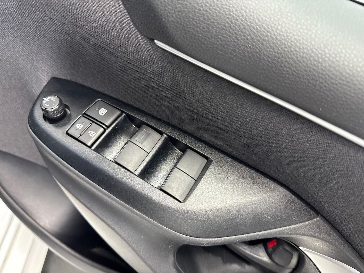 Used Toyota Yaris 2024 for sale - 77845337: Photo 21