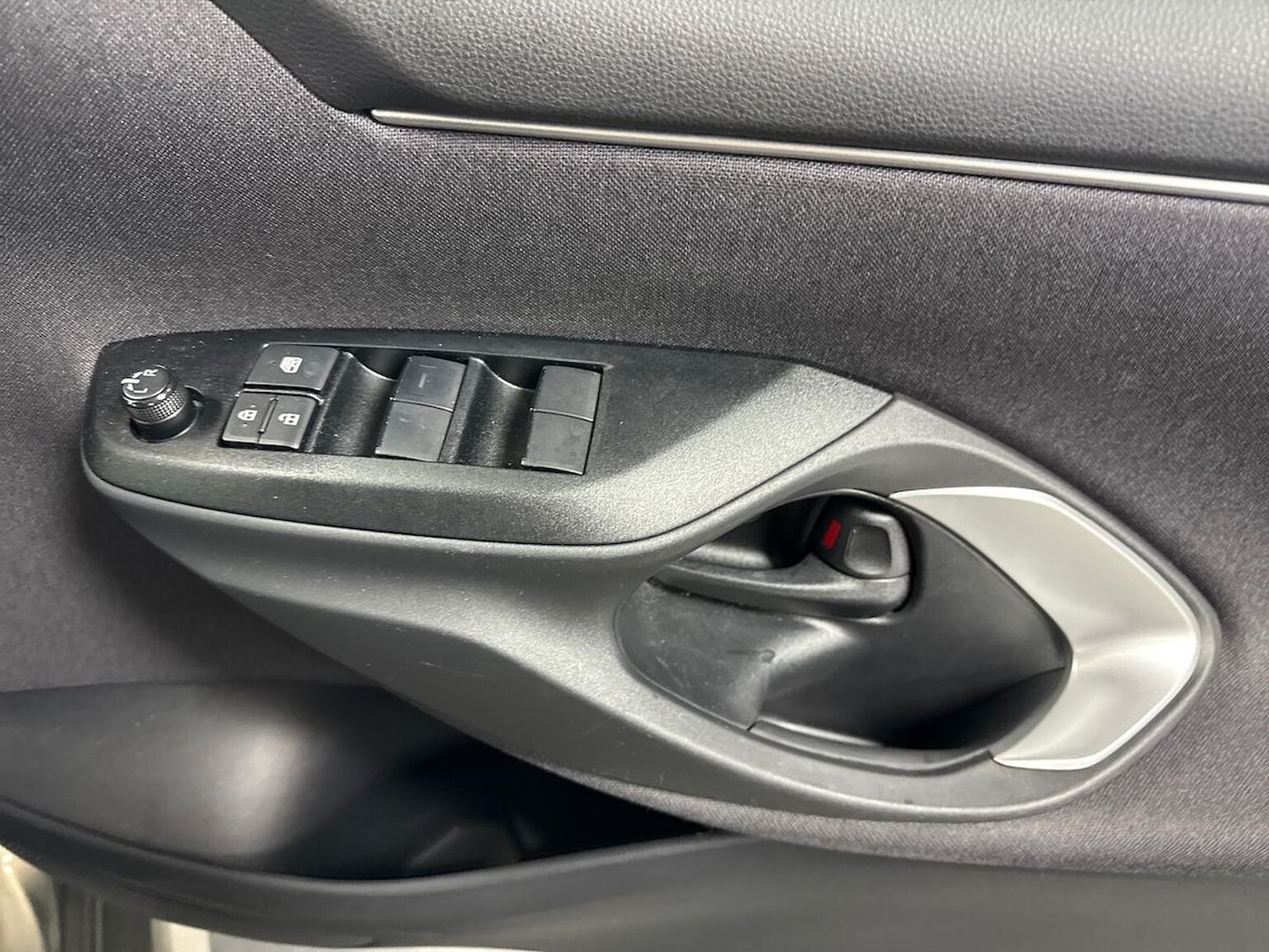 Used Toyota Yaris 2023 for sale - 78194215: Photo 23