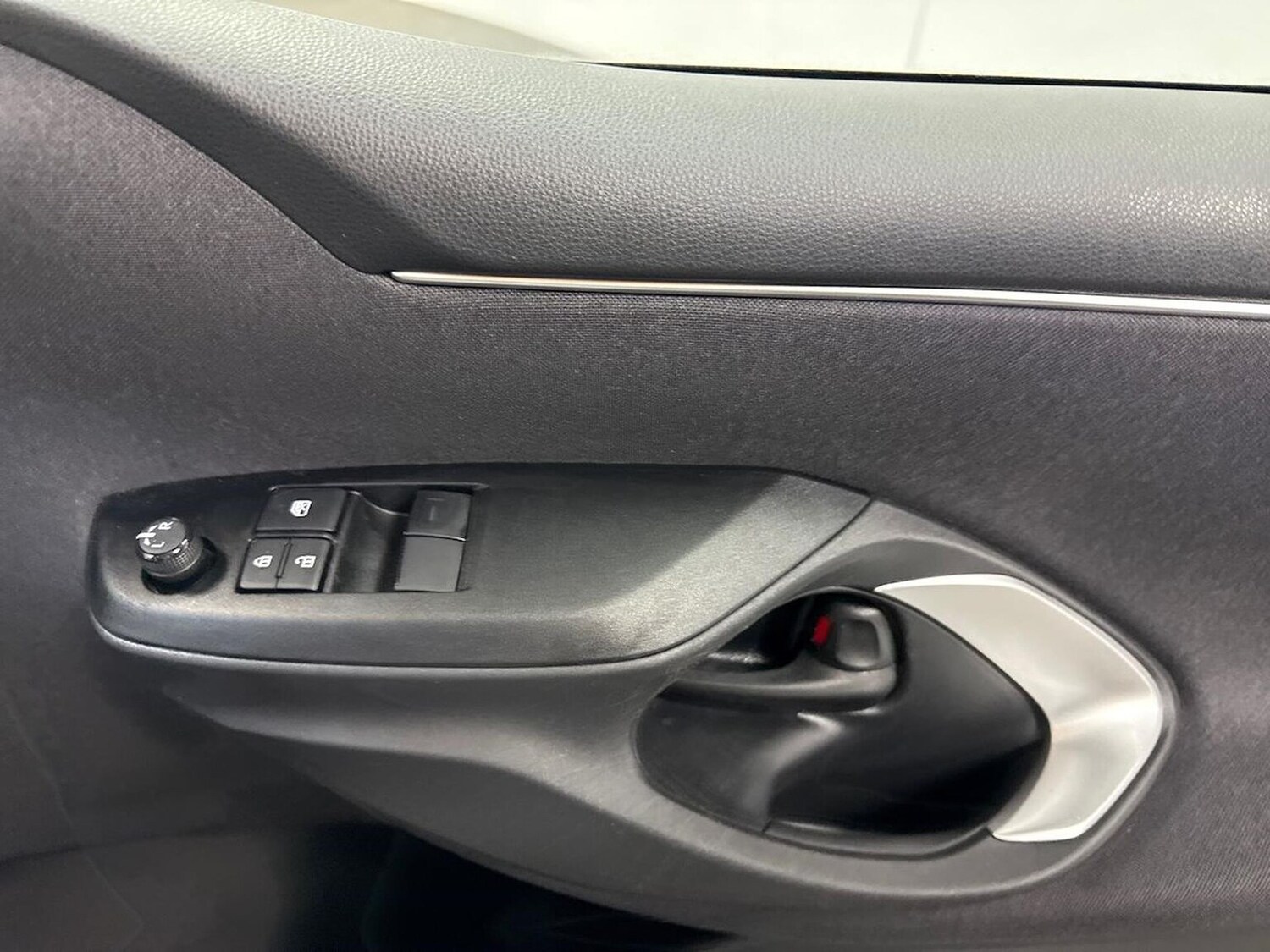 Used Toyota Yaris 2023 for sale - 78192772: Photo 23