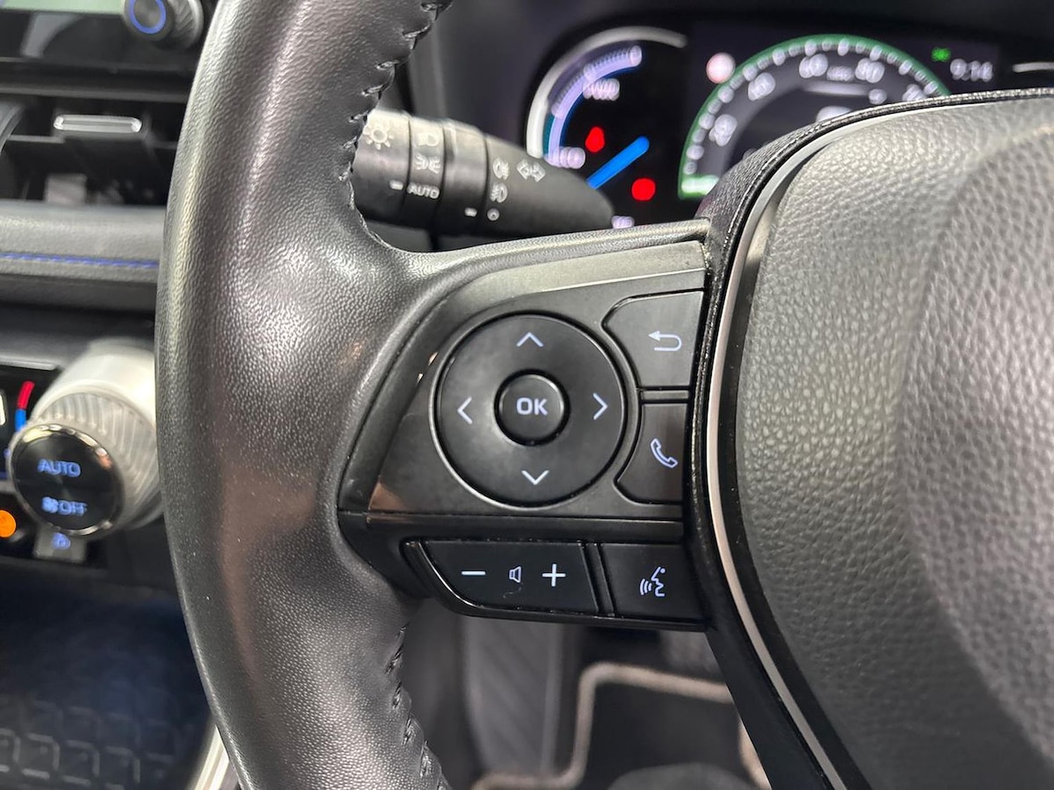 Used Toyota RAV4 2022 for sale - 77991811: Photo 24