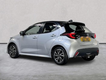 Used Toyota Yaris 2021 for sale - 75583065: Photo