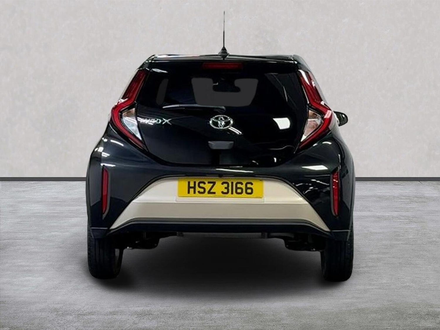 Used Toyota Aygo X 2023 for sale - 76170736: Photo 4