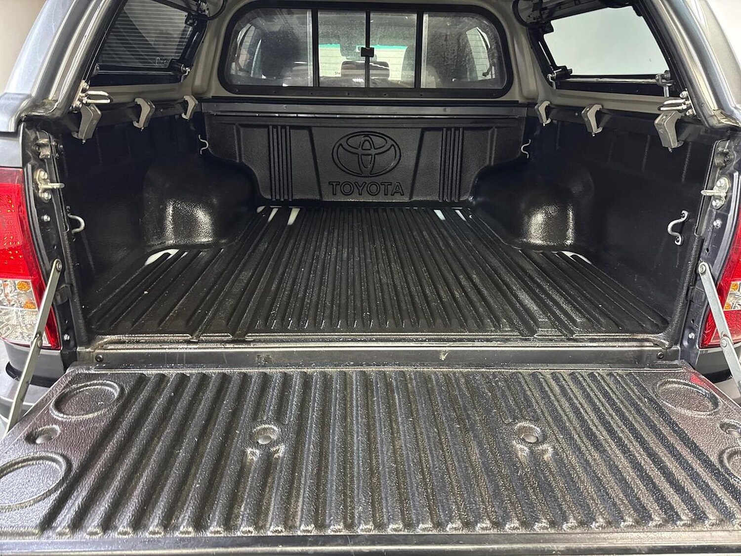 Used Toyota Hilux 2020 for sale - 76342944: Photo 17