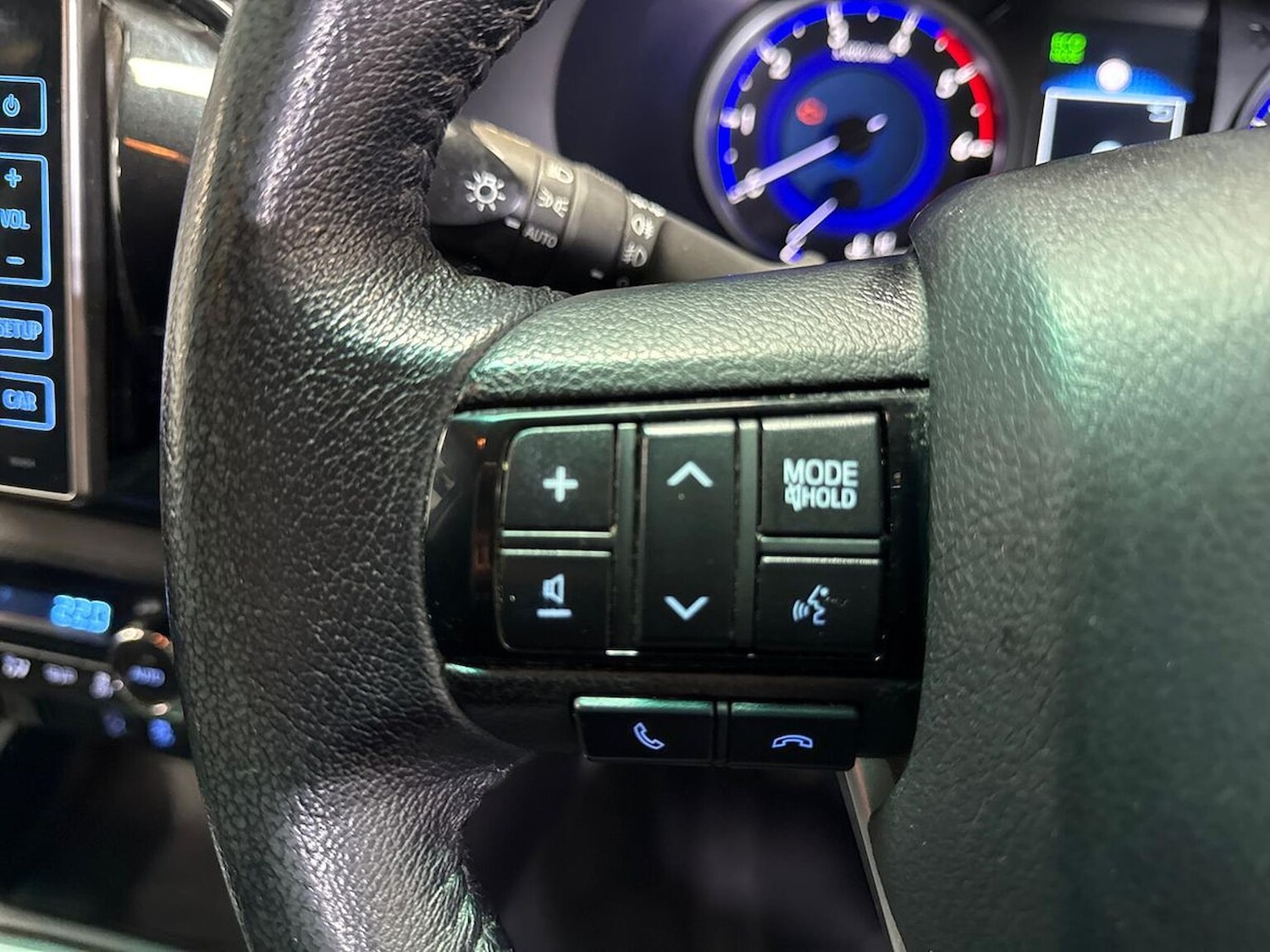 Used Toyota Hilux 2020 for sale - 76342944: Photo 24