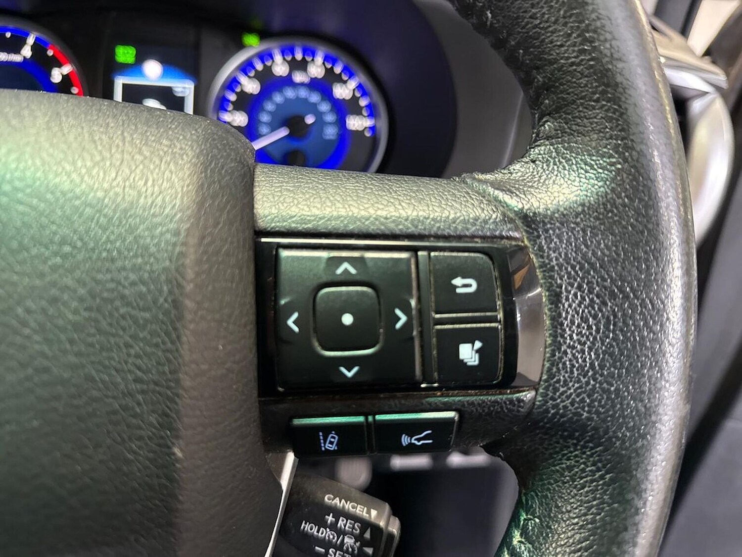 Used Toyota Hilux 2020 for sale - 76342944: Photo 25