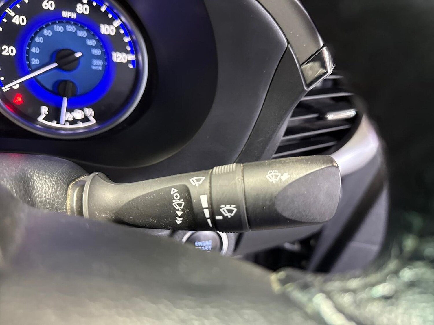 Used Toyota Hilux 2020 for sale - 76342944: Photo 26