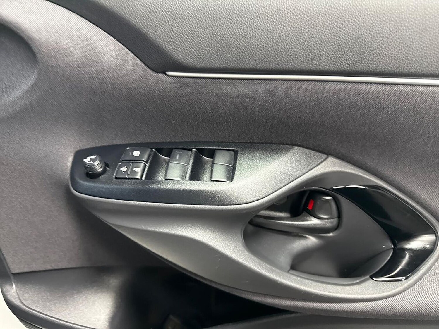 Used Toyota Yaris Cross 2024 for sale - 76430776: Photo 21