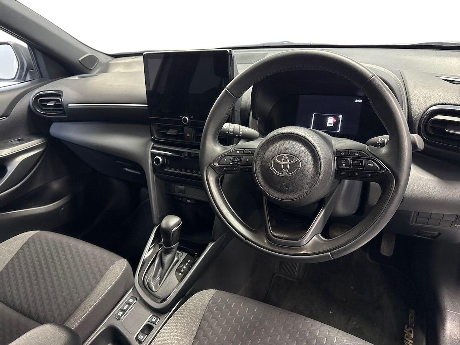Used Toyota Yaris Cross 2024 for sale - 76430776: Photo 9