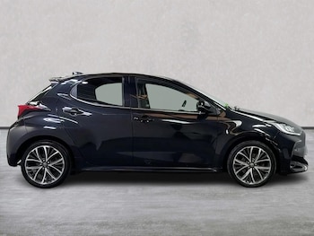 Used Toyota Yaris 2021 for sale - 78324438: Photo