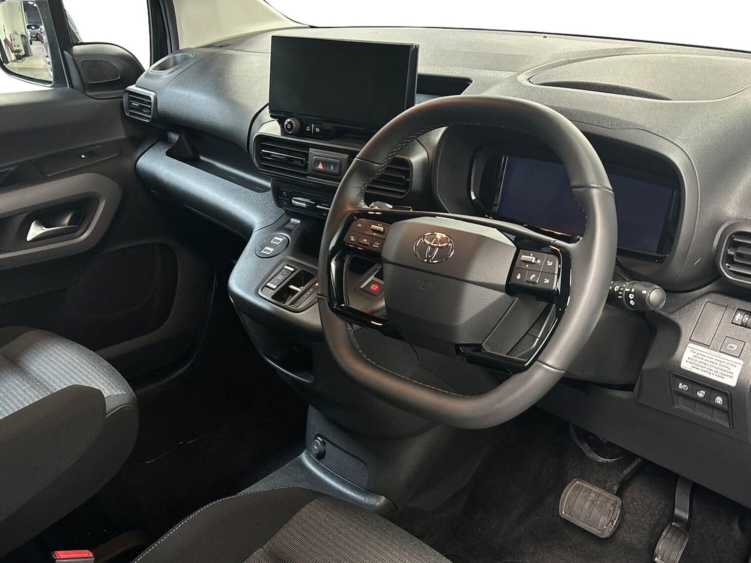 Used Toyota PROACE CITY Verso 2025 for sale - 77488572: Photo 15