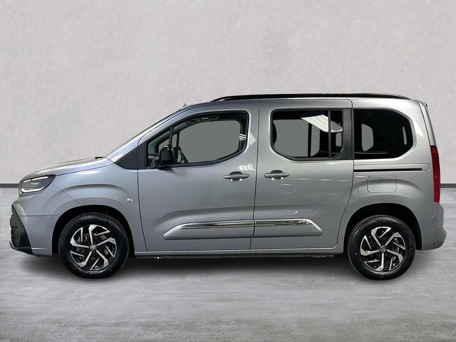 Used Toyota PROACE CITY Verso 2025 for sale - 77488572: Photo 19