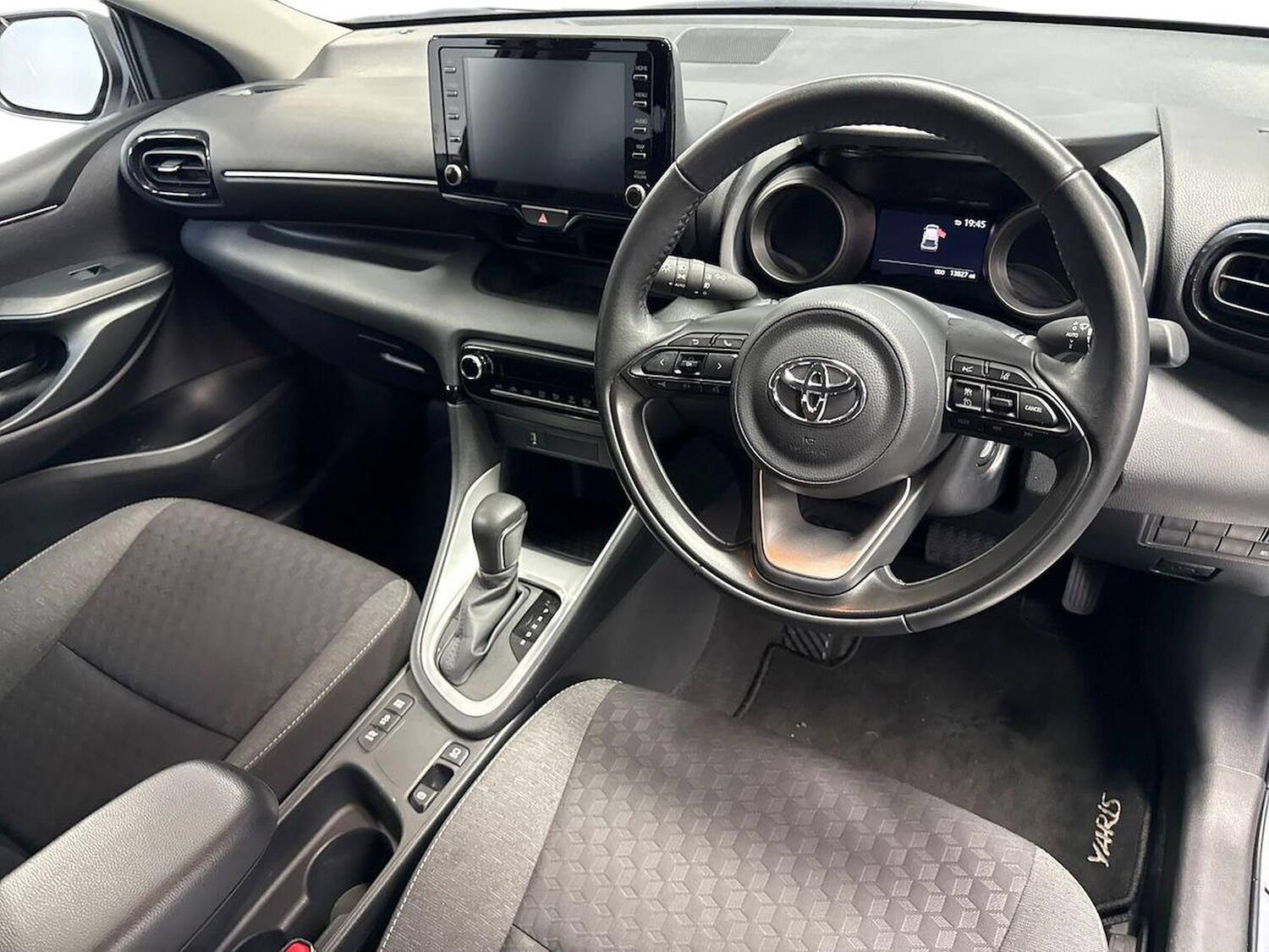 Used Toyota Yaris 2023 for sale - 76219171: Photo 15