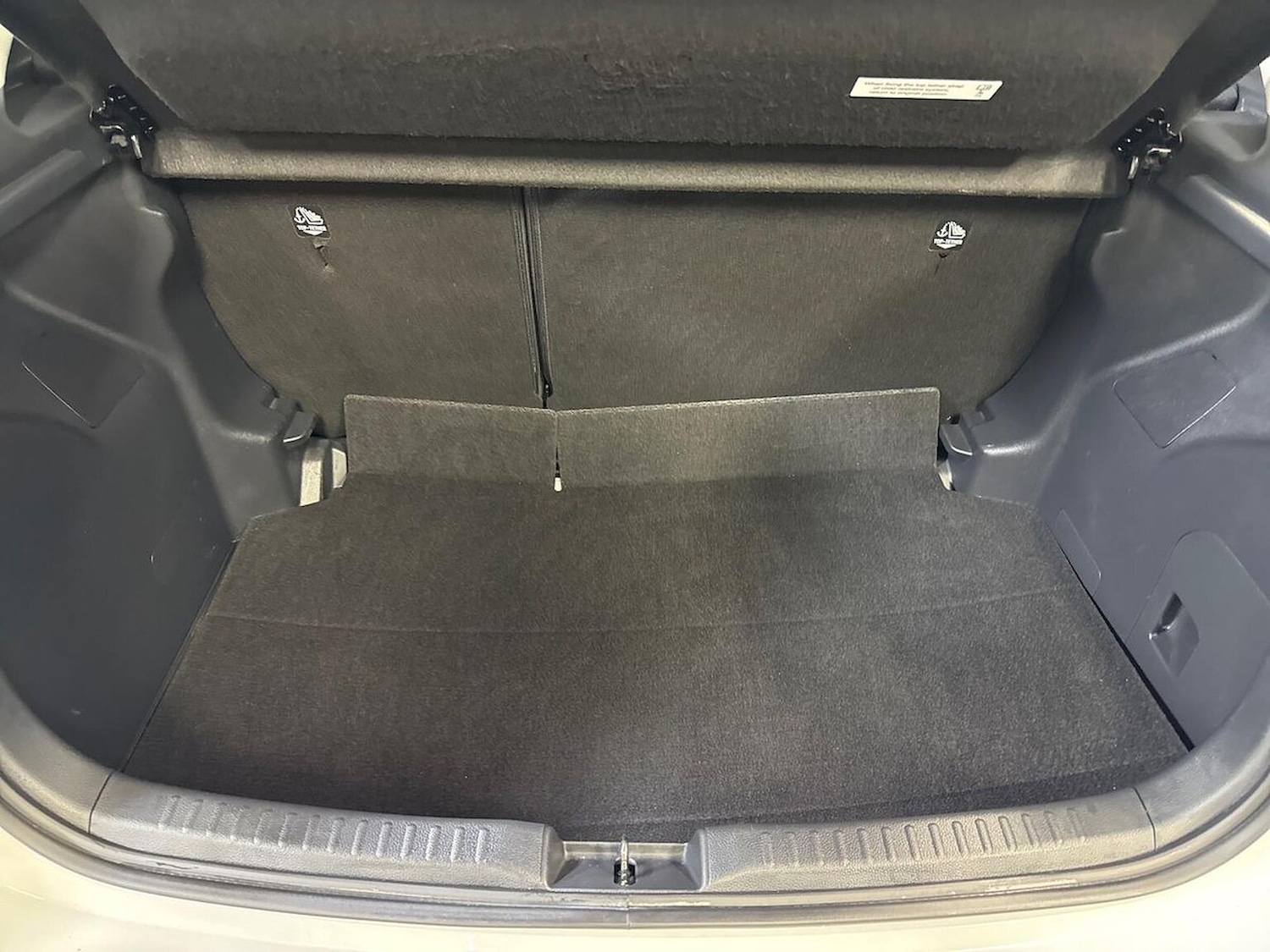 Used Toyota Yaris 2023 for sale - 76219171: Photo 17