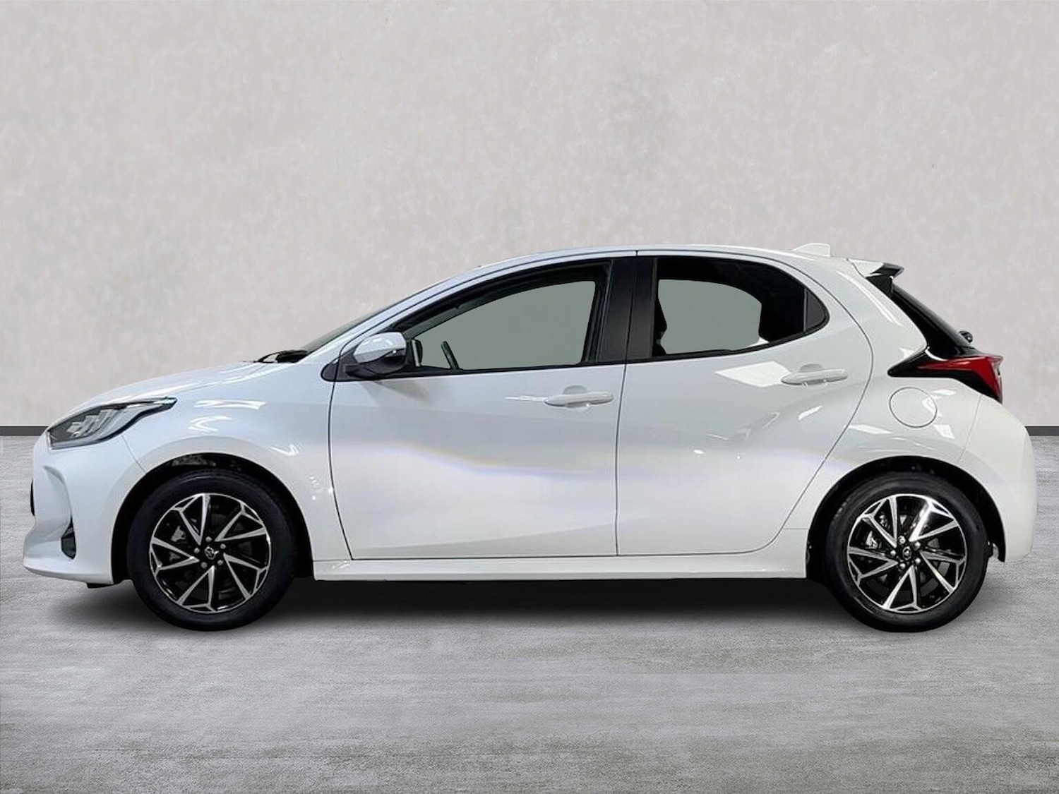 Used Toyota Yaris 2023 for sale - 76219171: Photo 19