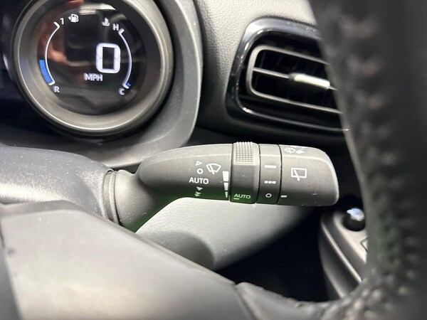 Used Toyota Yaris 2023 for sale - 76219171: Photo 27