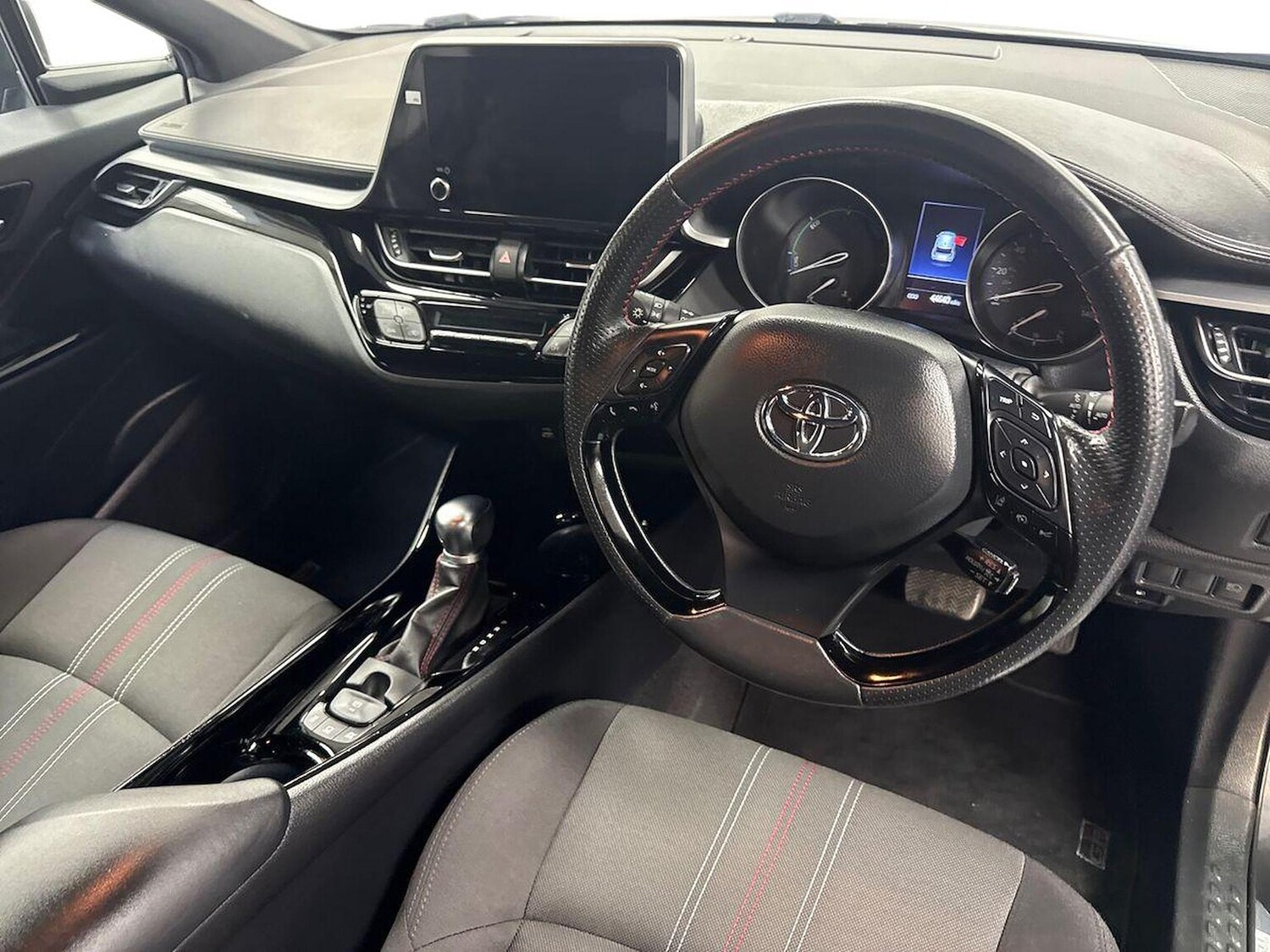 Used Toyota C-HR 2023 for sale - 78194186: Photo 17