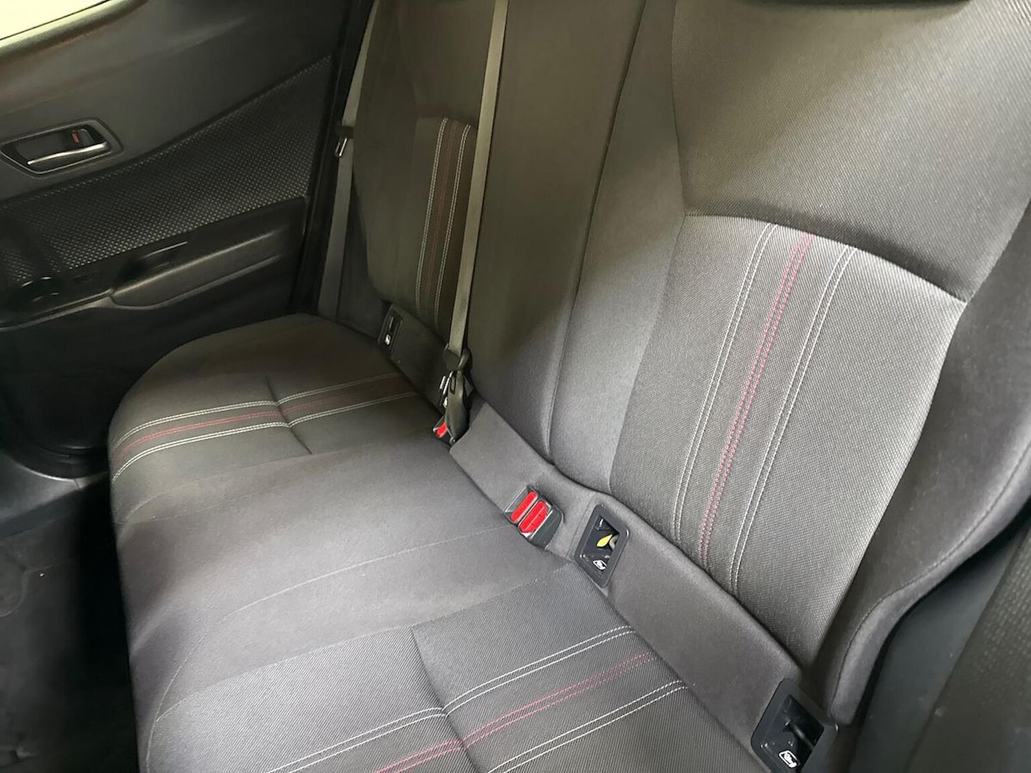 Used Toyota C-HR 2023 for sale - 78194186: Photo 18