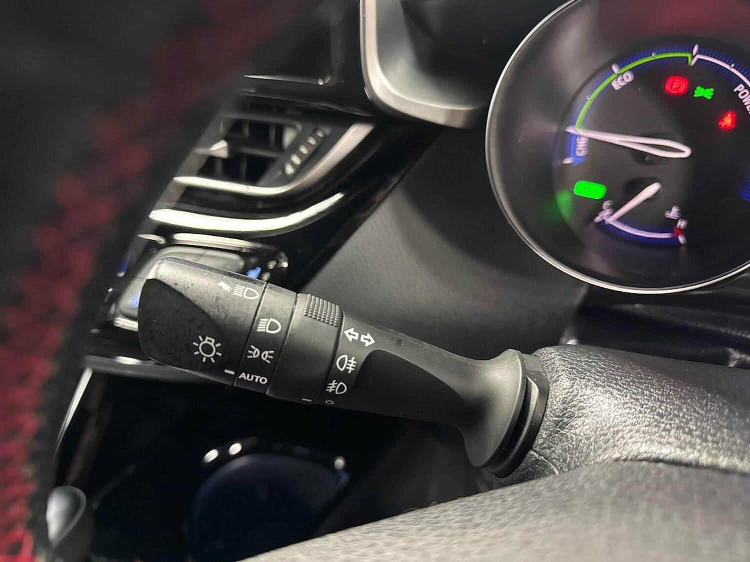 Used Toyota C-HR 2023 for sale - 78194186: Photo 28