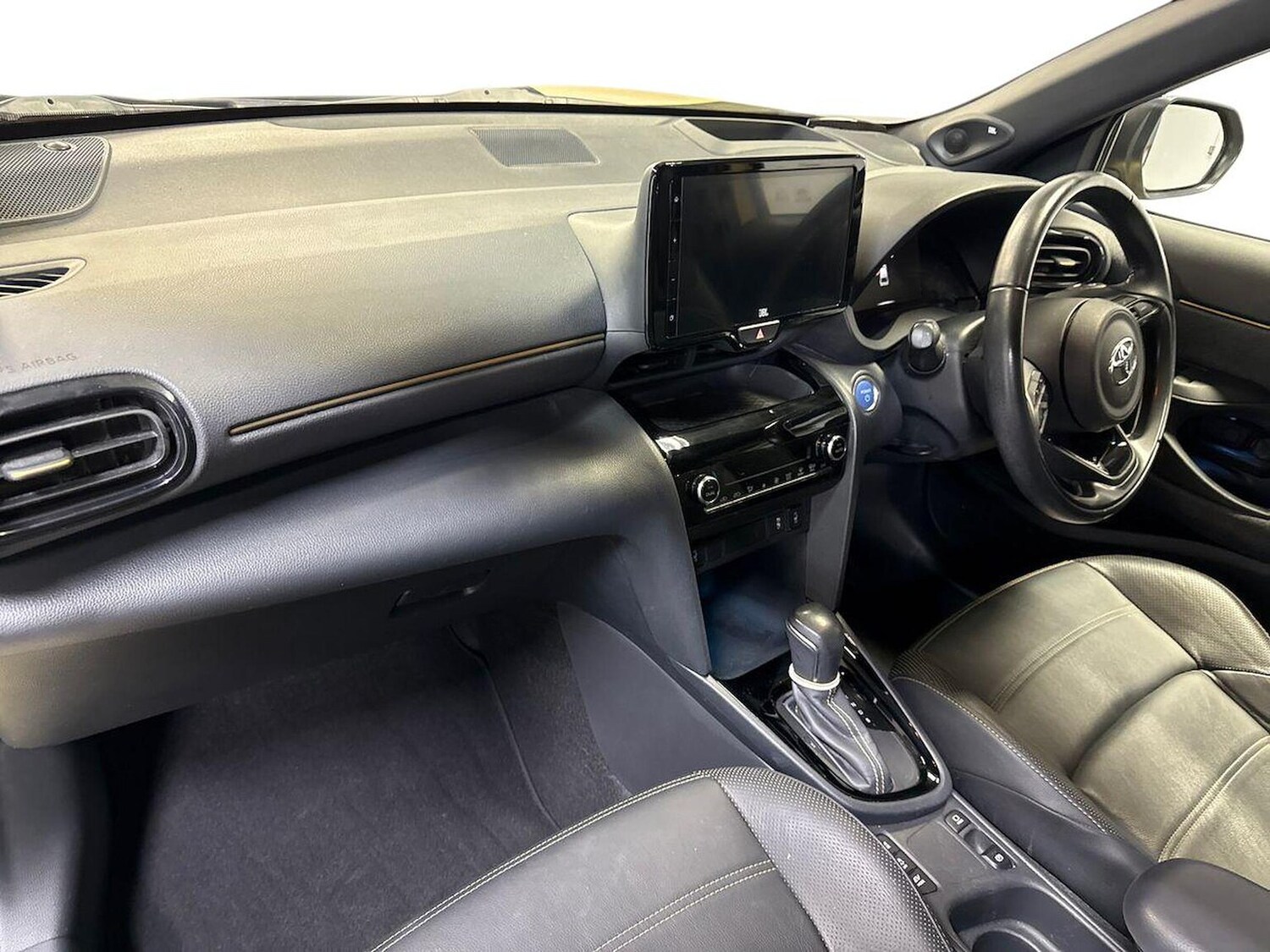 Used Toyota Yaris Cross 2022 for sale - 76490686: Photo 7