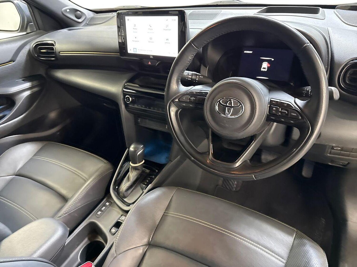 Used Toyota Yaris Cross 2022 for sale - 76490686: Photo 8