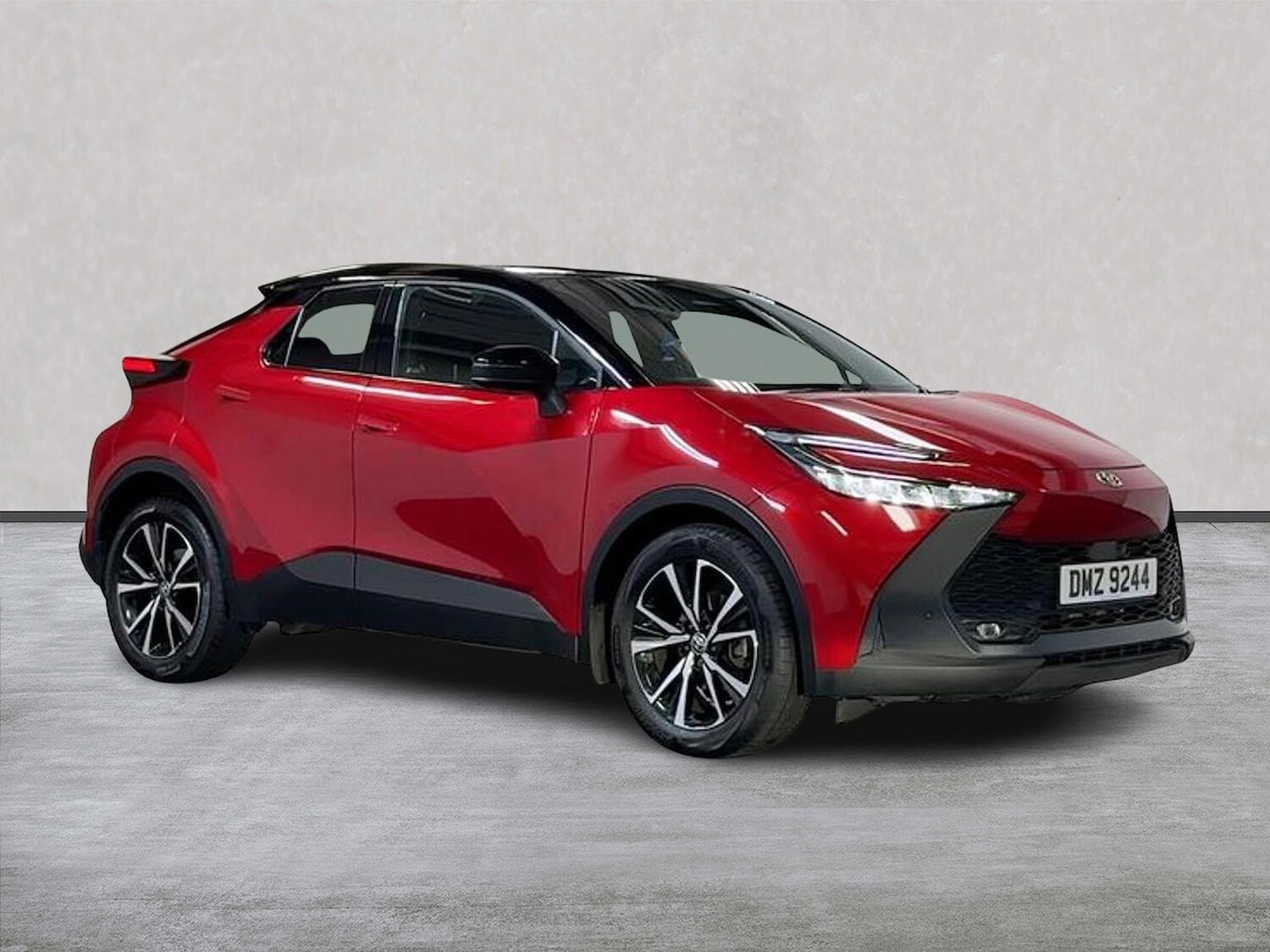 Used Toyota C-HR 2024 for sale - 76628027: Photo 1