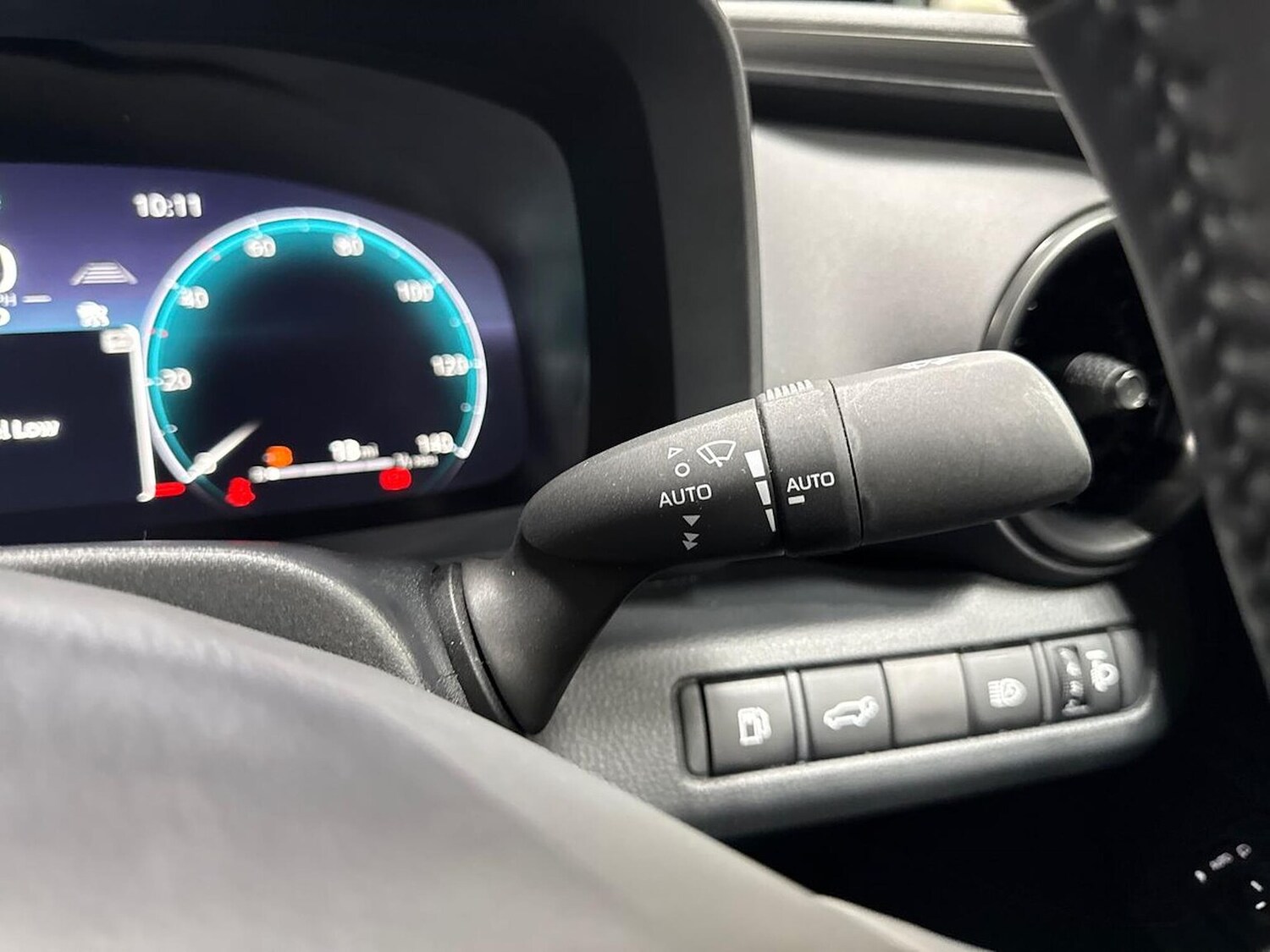 Used Toyota C-HR 2024 for sale - 76628027: Photo 26