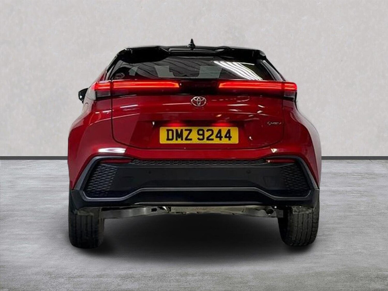 Used Toyota C-HR 2024 for sale - 76628027: Photo 4