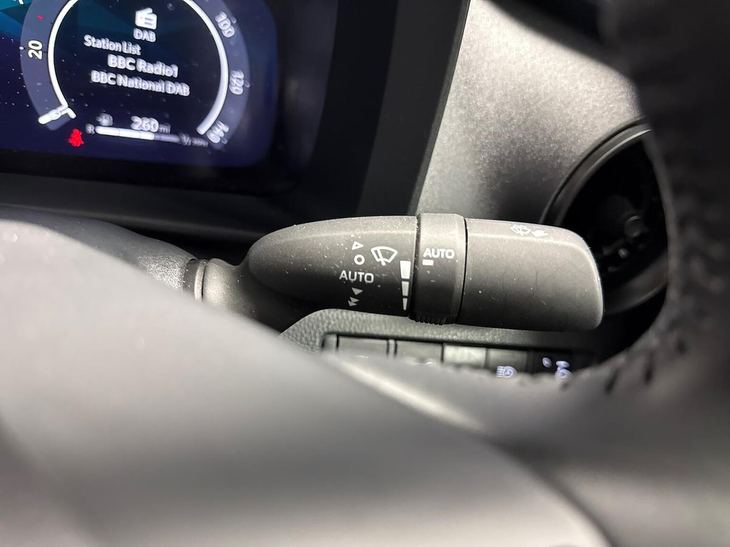 Used Toyota C-HR 2024 for sale - 76324564: Photo 26