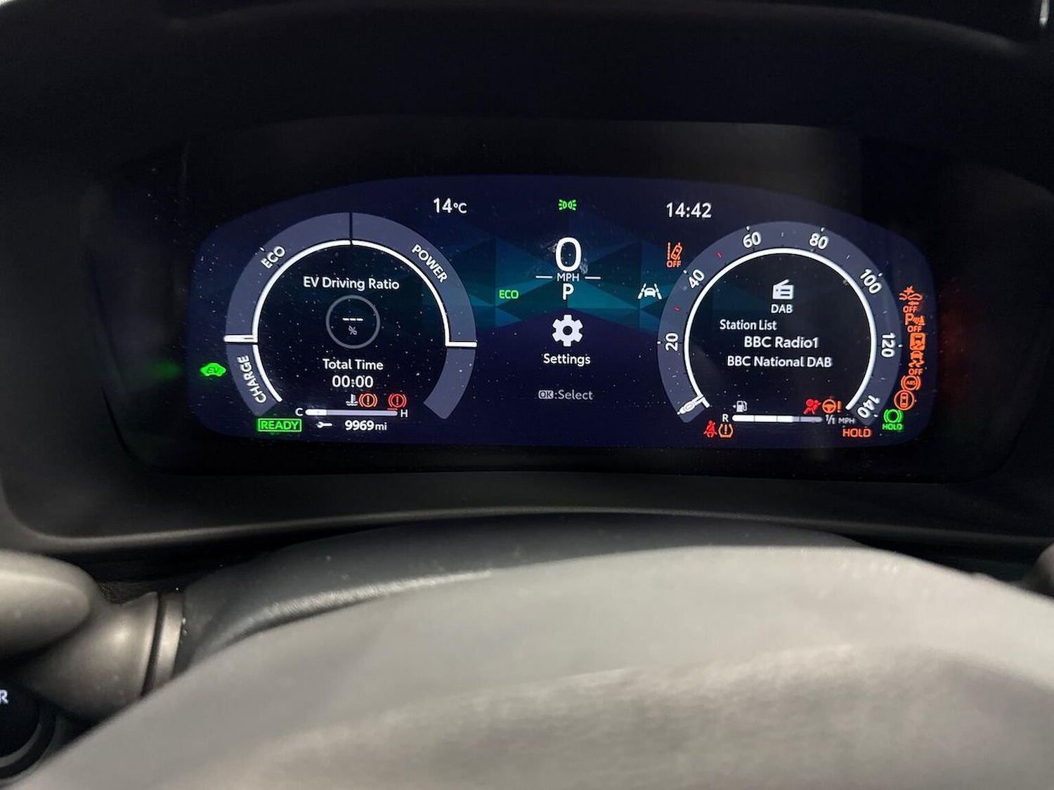 Used Toyota C-HR 2024 for sale - 76324564: Photo 9