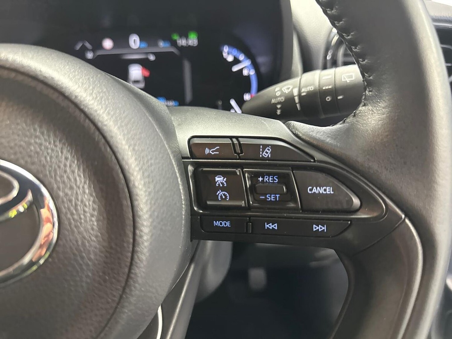 Used Toyota Yaris Cross 2023 for sale - 77595508: Photo 25