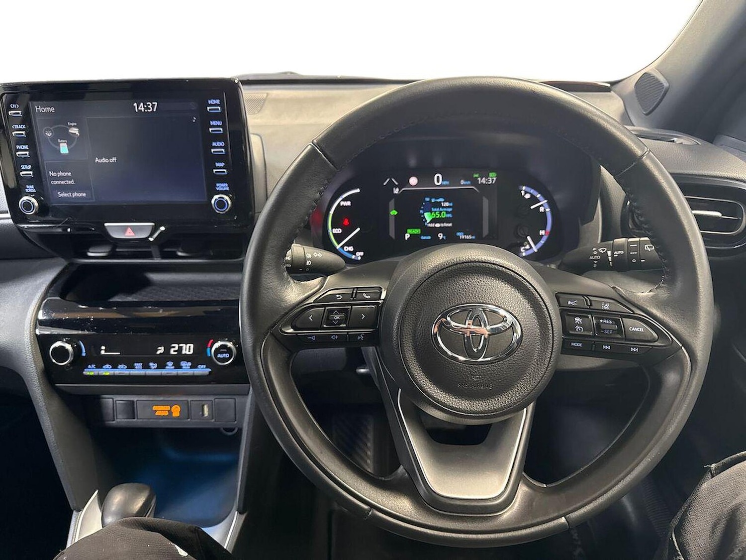 Used Toyota Yaris Cross 2023 for sale - 77595508: Photo 9