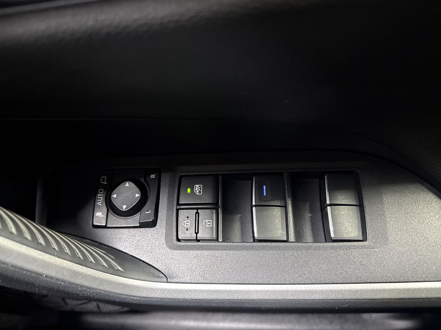 Used Toyota RAV4 2019 for sale - 78194242: Photo 23