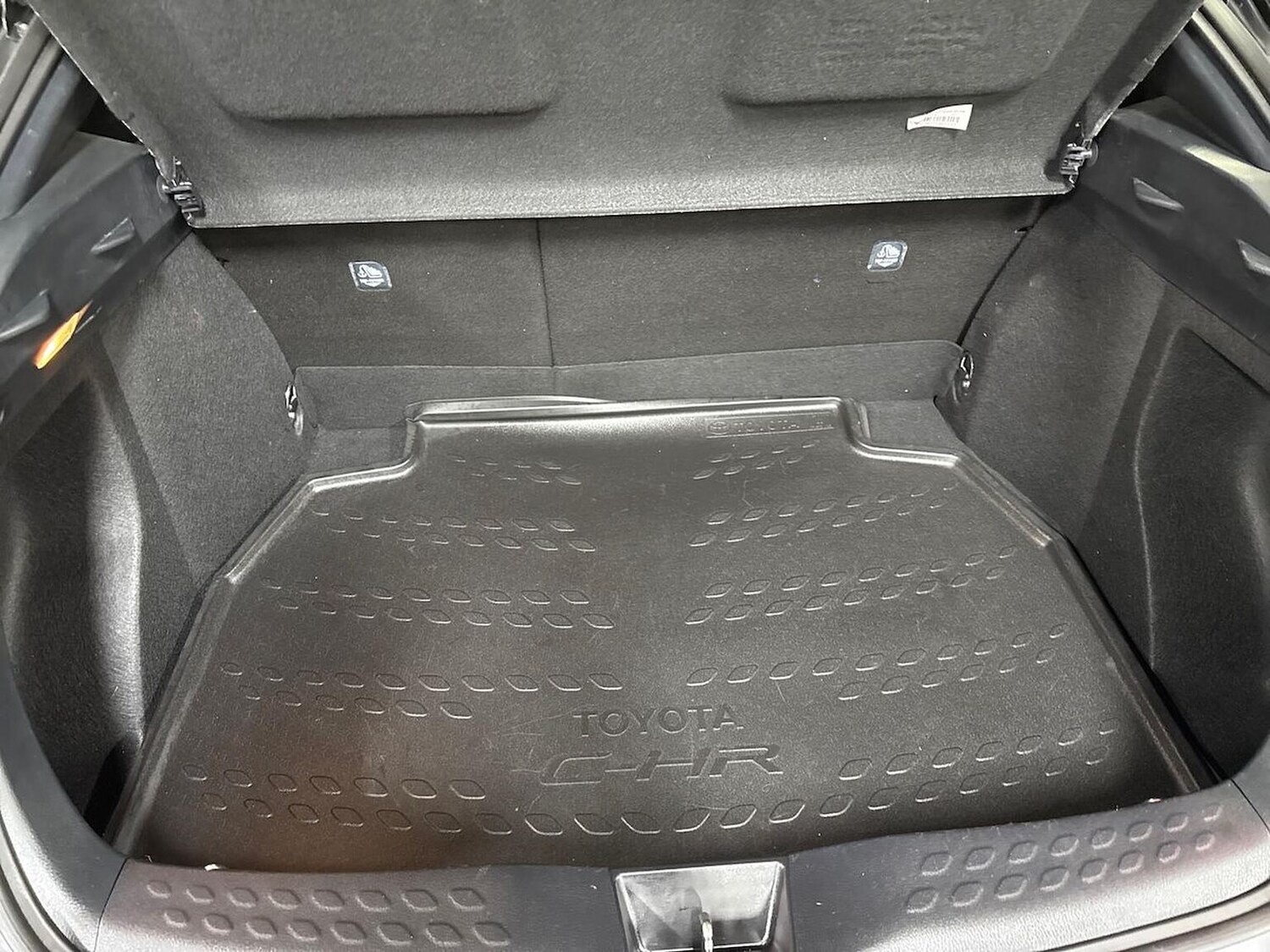 Used Toyota C-HR 2023 for sale - 76931612: Photo 17