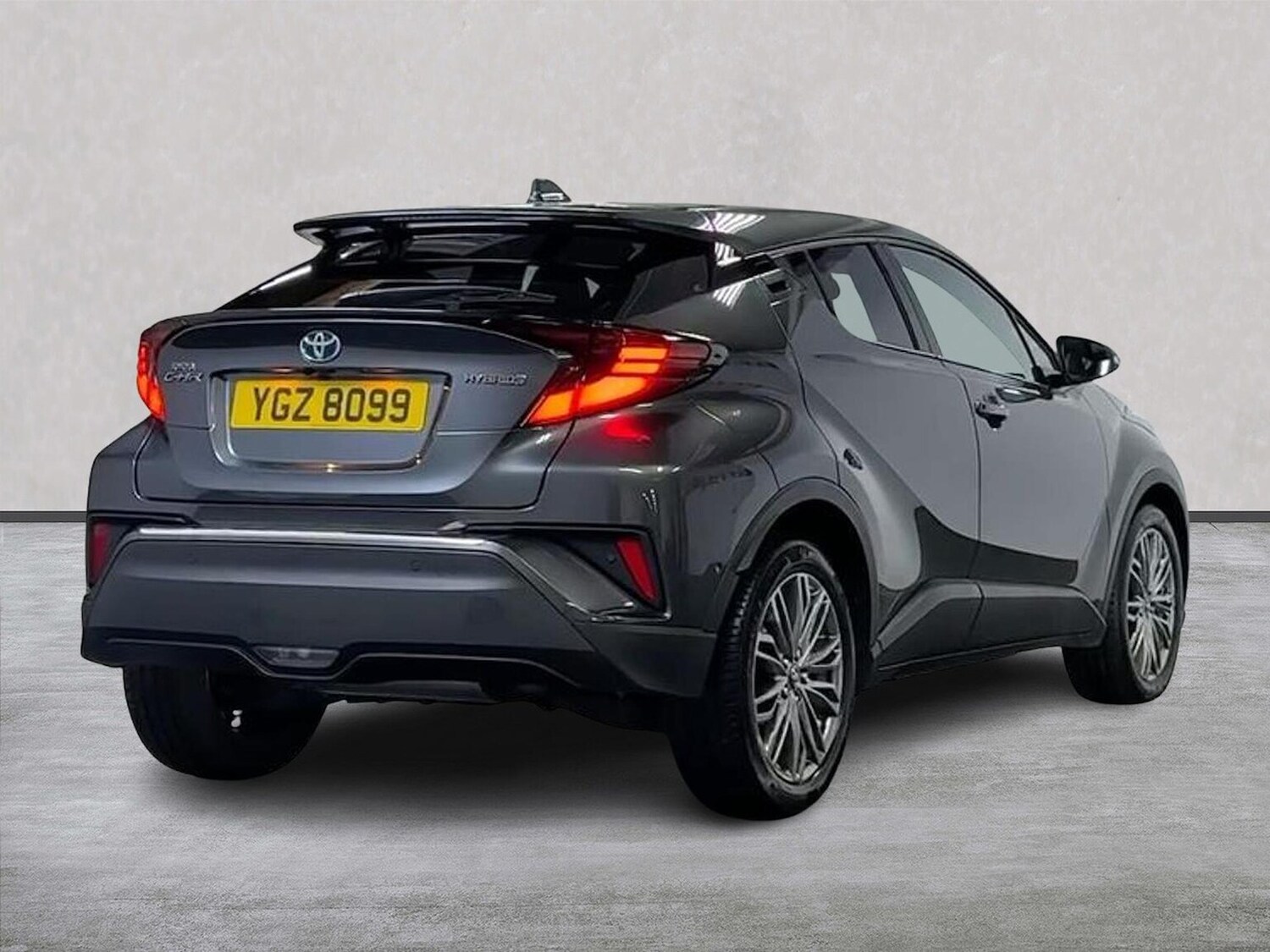 Used Toyota C-HR 2023 for sale - 76931612: Photo 18