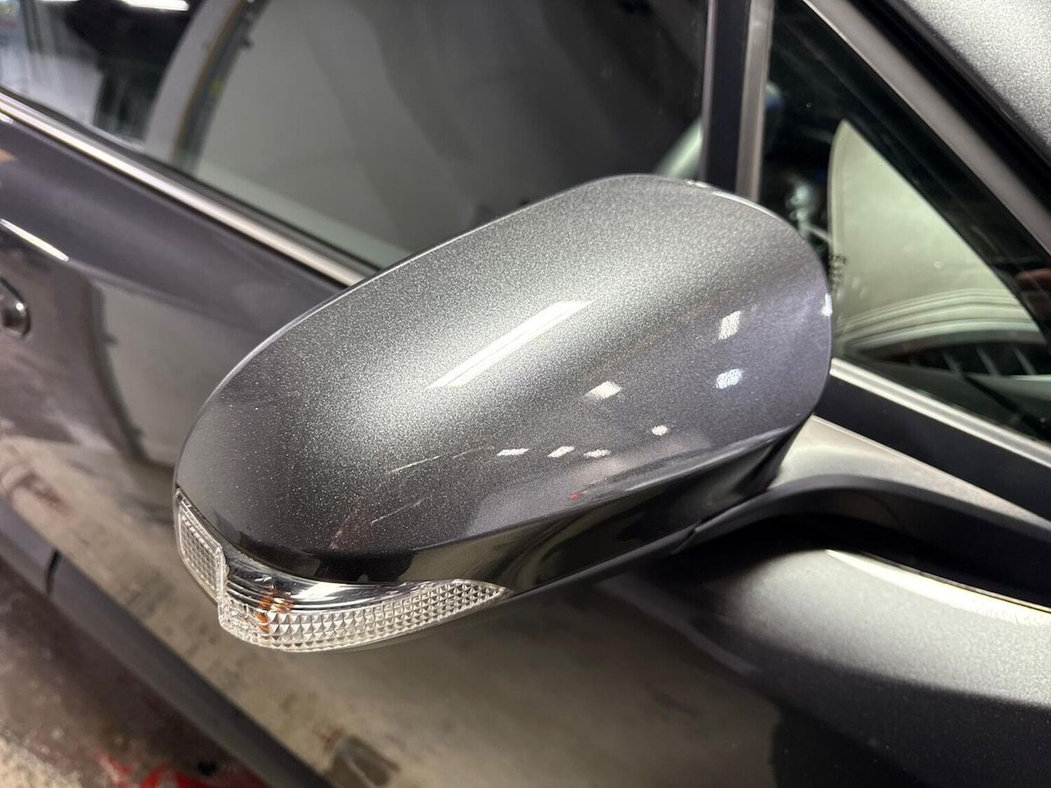 Used Toyota C-HR 2023 for sale - 76931612: Photo 30