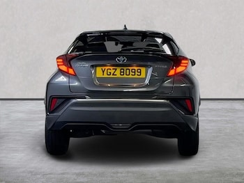 Used Toyota C-HR 2023 for sale - 76931612: Photo